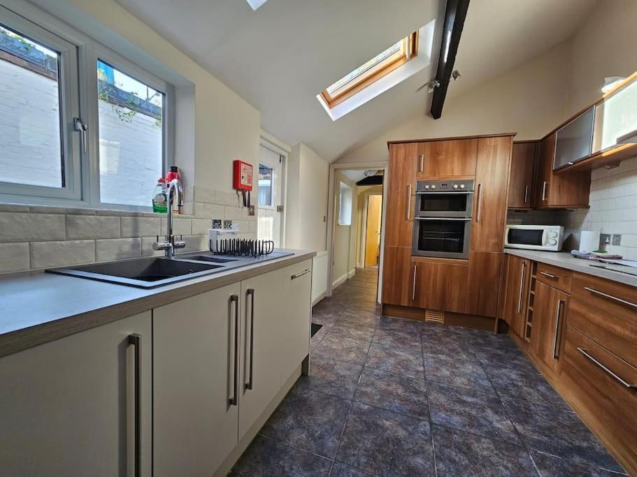 Ferienwohnung Stratford Centre, Ground Level, Parking Nearby Exterior foto