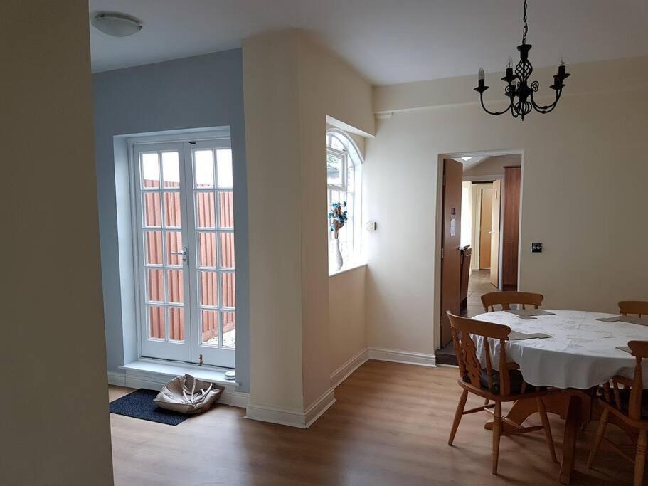 Ferienwohnung Stratford Centre, Ground Level, Parking Nearby Exterior foto
